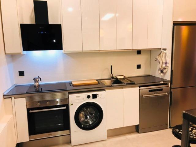7 Beds, 3Bedr, Centro, Sol, Gran Via, Metro Noviciado, Callao Madrid Luaran gambar